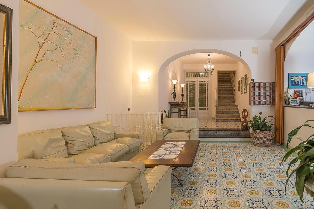 Hotel Villa Maria Sant'Angelo  Exterior foto
